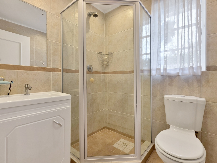 4 Bedroom Property for Sale in Constantia Western Cape